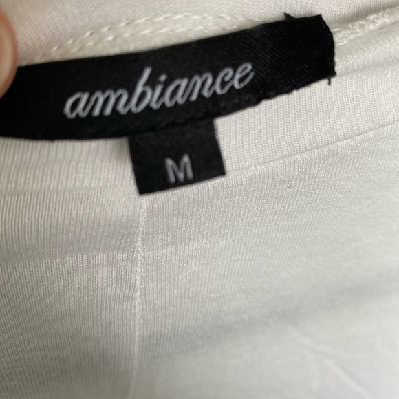 Fashion Nova crop top - Picture 3 of 4